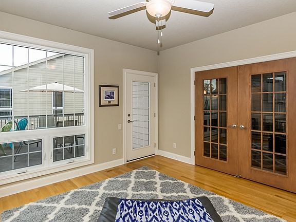 3rd image of 2505 NE Innsbruck Dr