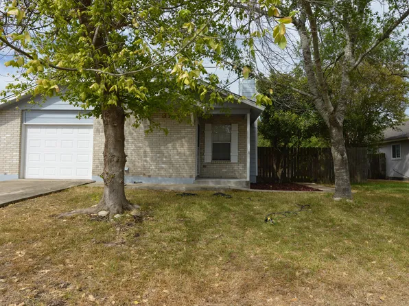 328 Bentwood Dr, Boerne, TX 78006