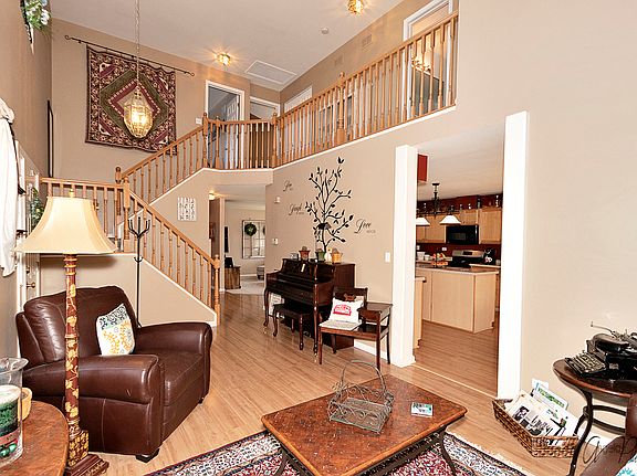 5th image of 1477 Woodbury Cir