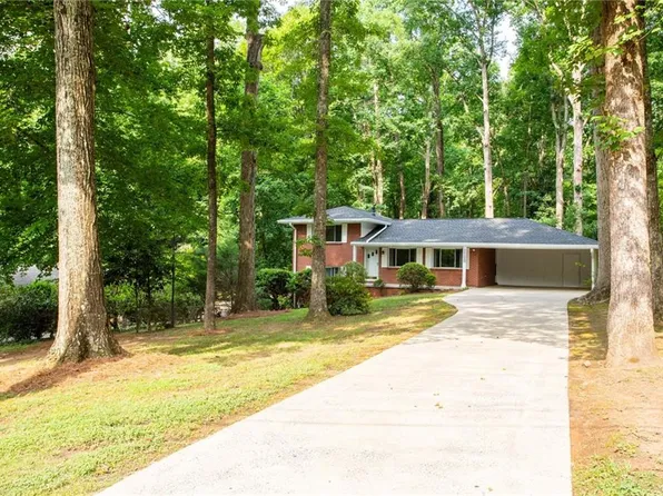 3720 Lake Dr SE, Smyrna, GA 30082