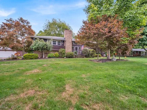 2491 Palmer Dr, Willoughby Hills, OH 44094