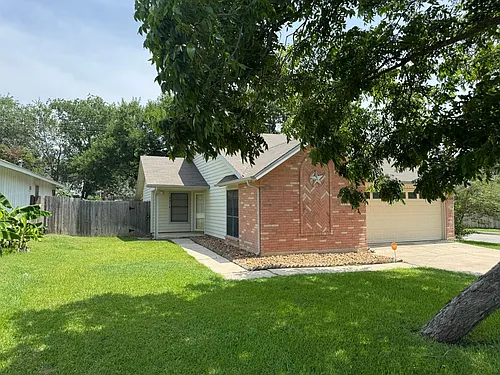 8214 Spring Town St Photo 1