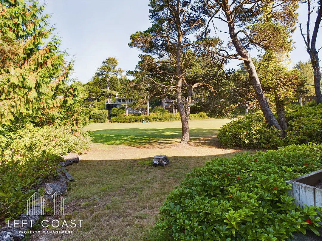 132 Salishan Drive - 1 — Photo 3