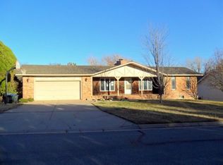 2008 Burr Pkwy, Dodge City, KS 67801