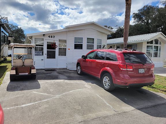 3rd image of 487 Shady Oaks Dr #487