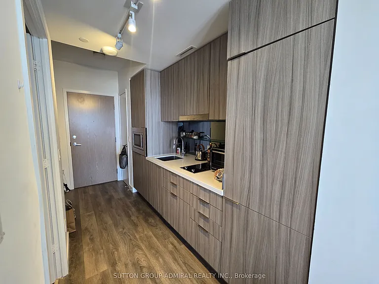 215 Queen St W #1802 — Photo 11