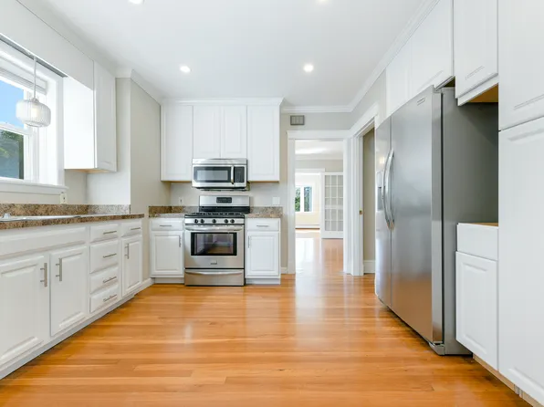 1682 Columbia Rd #1, Boston, MA 02127