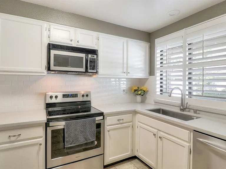 1755 Novato Blvd #K3 — Photo 8