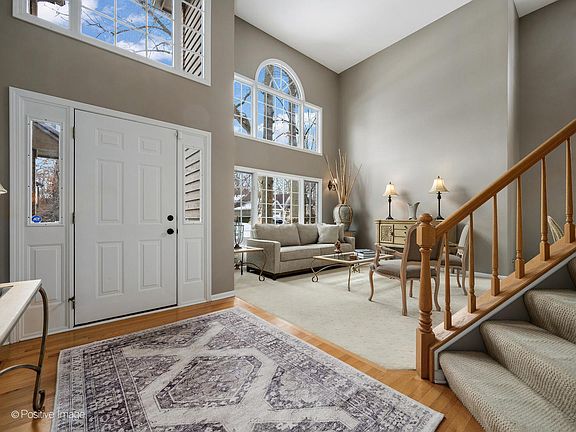 4th image of 2412 Pepper Tree Ct