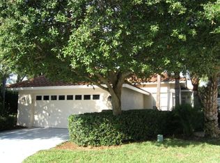 17 Madeira Ct, Palm Coast, FL 32137