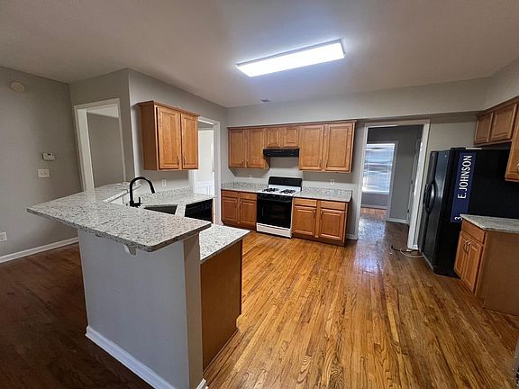 2nd image of 2924 Wintercrest Dr #15