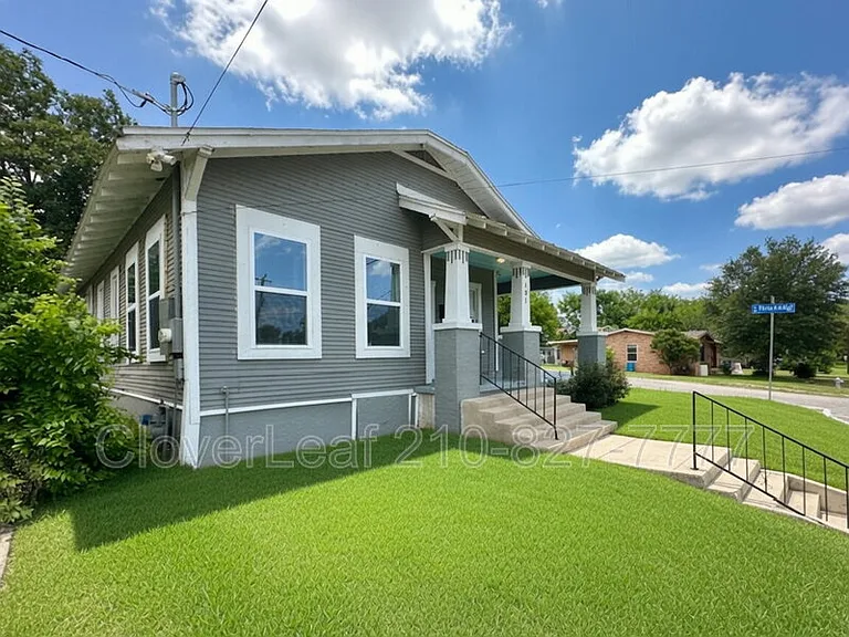 151 Paul St — Photo 4