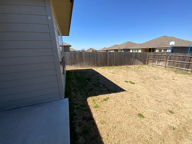 822 Wyndcrest Dr — Photo 21