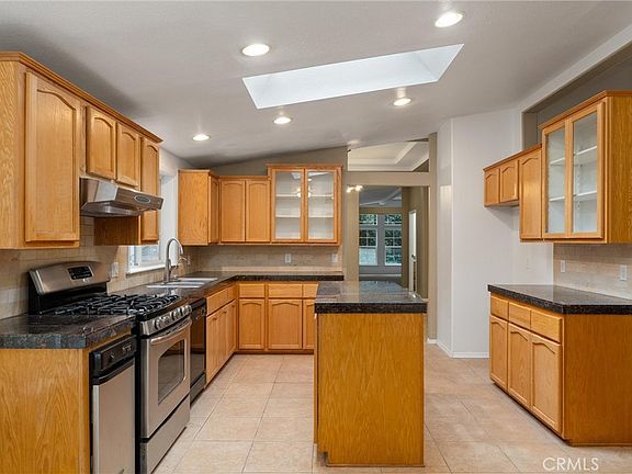 4th image of 17 Weiss Hill Rd
