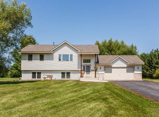 11371 Lakeview Heights Rd, Pine City, MN 55063