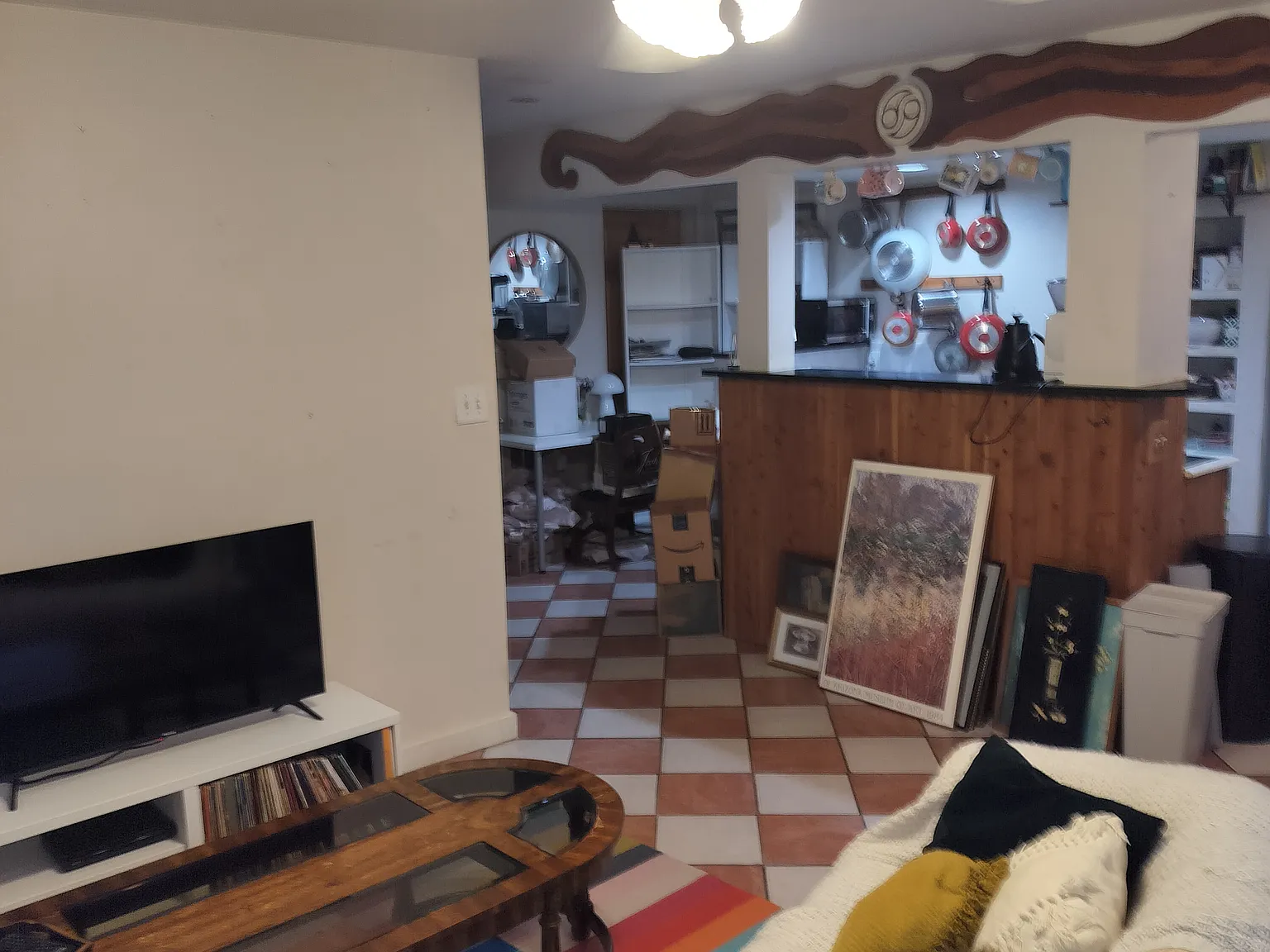 1 bed, 700 sqft, $1,050 — Photo 3