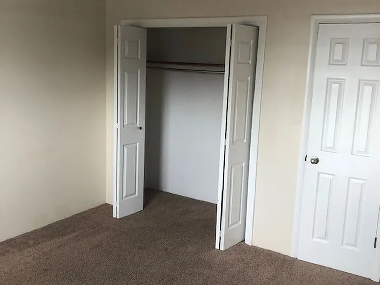 511-517 Westview Dr — Photo 13