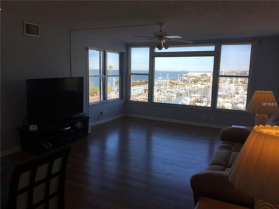 3rd image of 634 Edgewater Dr Unit 547