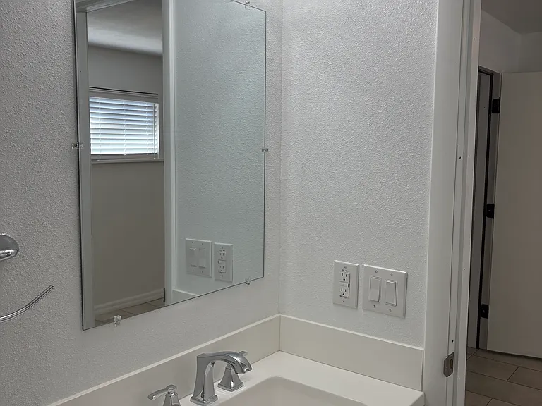 690 Avenue C SE #690 — Photo 18