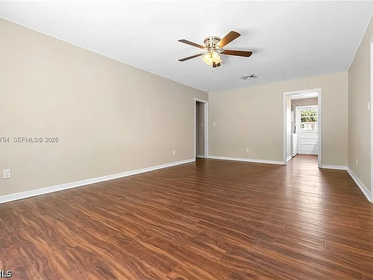 100 Huron Ave — Photo 5