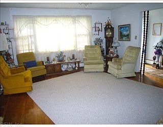 1st image of 18 Calvert Dr