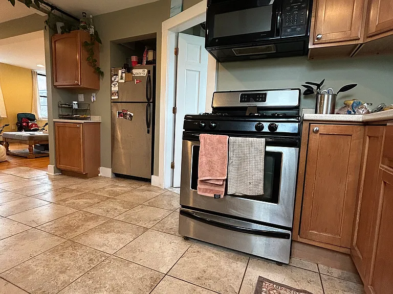 378 Thames St #4 — Photo 9