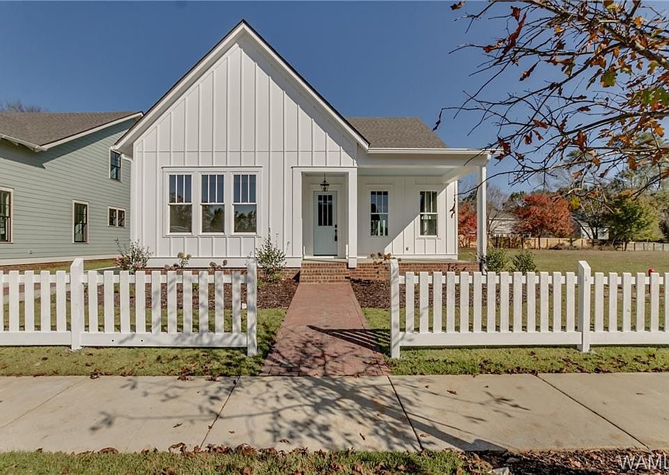 1st image of 1530 Stillwater Dr #4