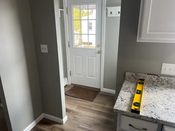 184 Webster St #2, Rockland, MA 02370