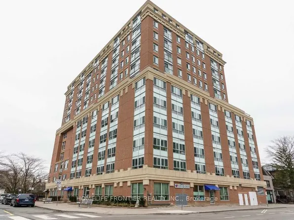 15 Maplewood Ave #709, Toronto, ON M6C 4B4