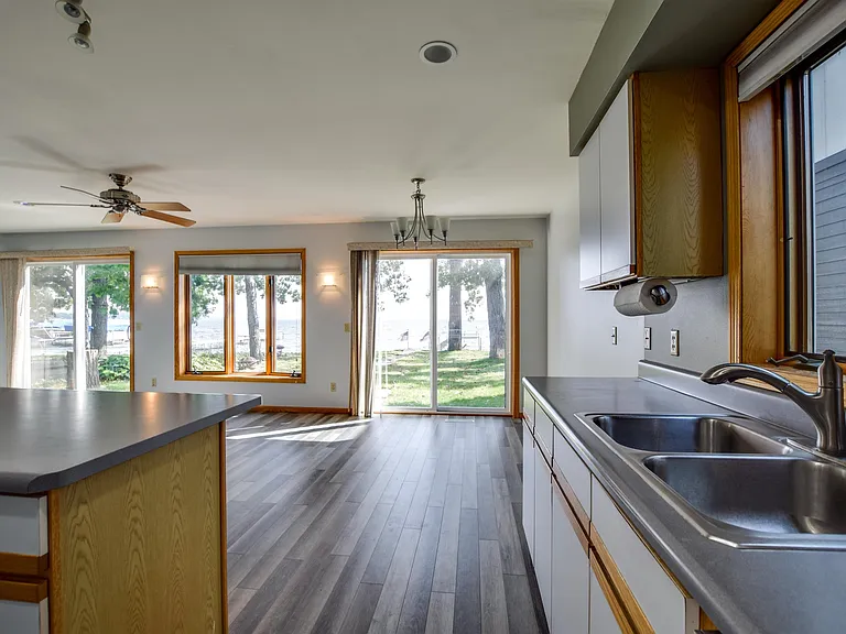 2159 Middleton Beach Rd — Photo 17