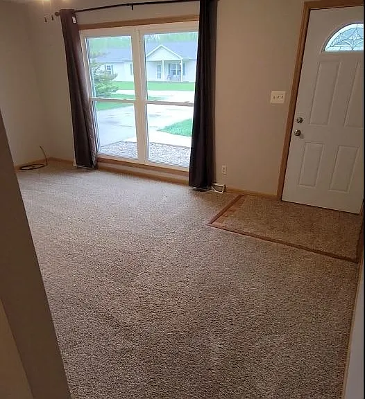 3226 Eileen St — Photo 6