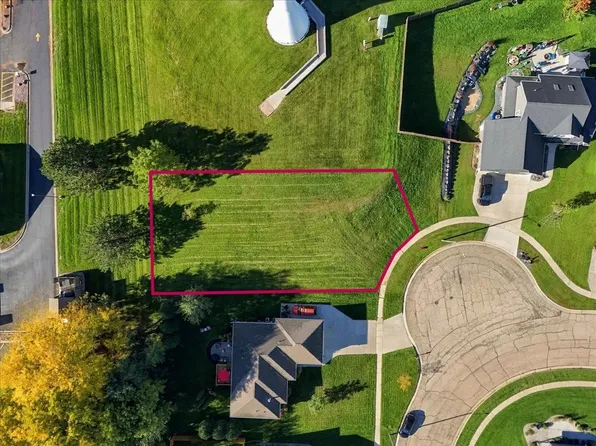 430 Ann St, Columbus, WI 53925