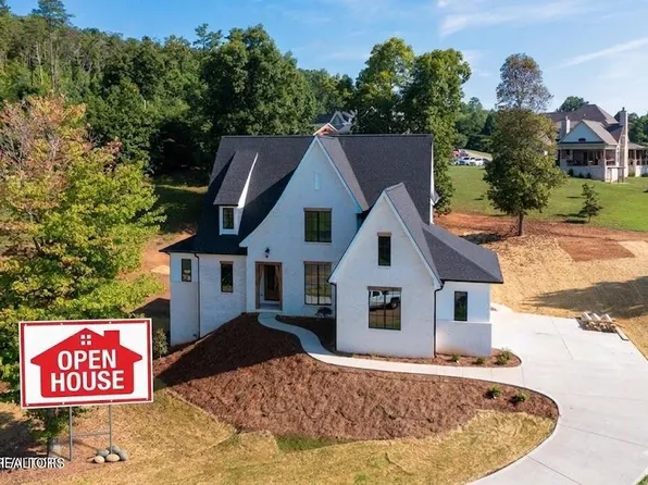 828 Berkley Ct, Seymour, TN 37865