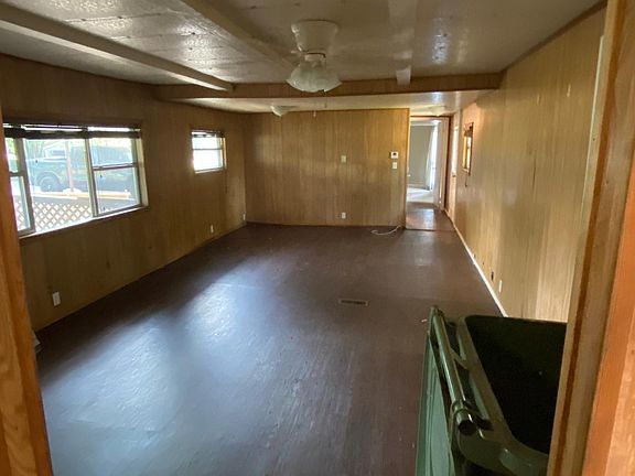 5th image of 675 Quail Creek Cir