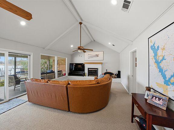 4th image of 111 Ridgeoak Way