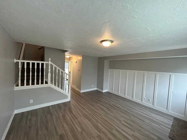 722 N 400 W #4 — Photo 4