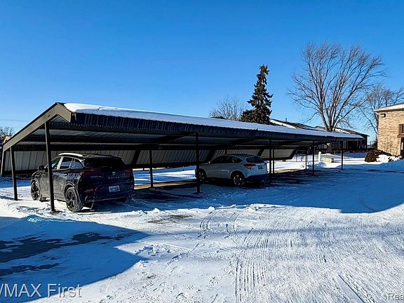 2nd image of 286 E Thirteen Mile Rd APT 203