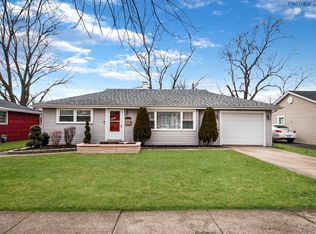 9126 S 55th Ct, Oak Lawn, IL 60453