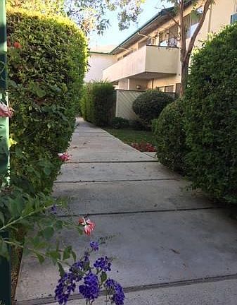 3rd image of 18026 Burbank Blvd APT 5