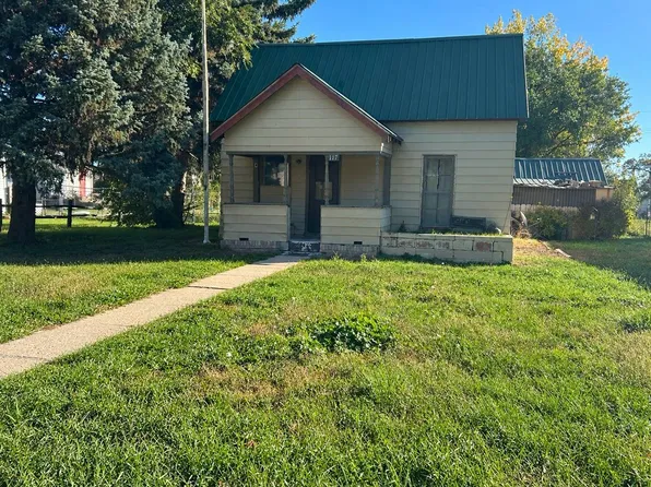 117 N Maverick St, Gordon, NE 69343