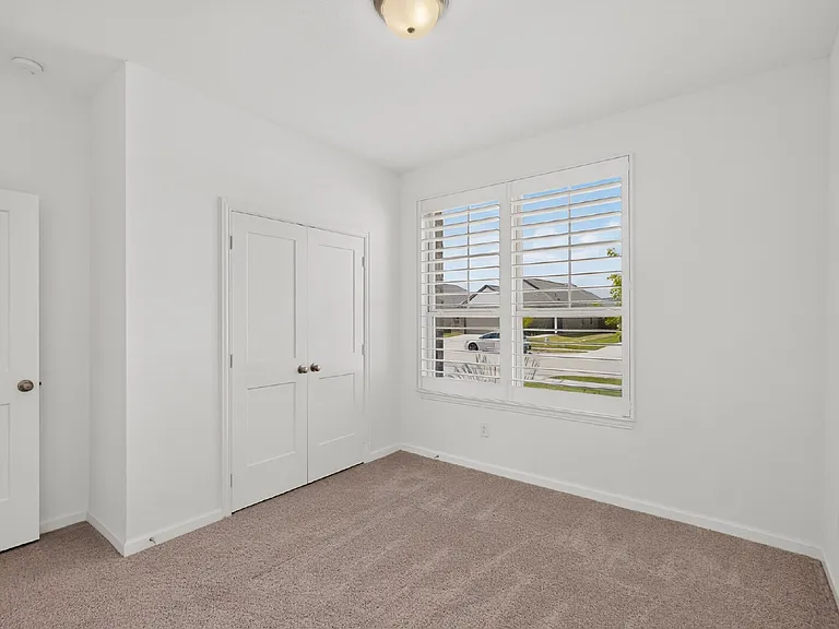 114 Drovers Dr — Photo 25