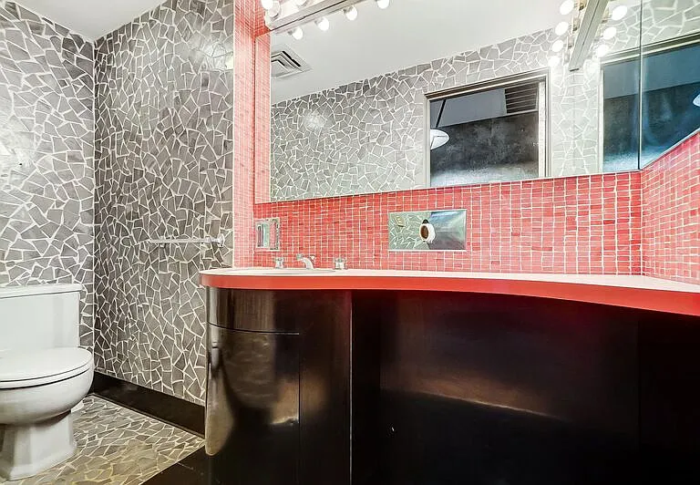2881 Observatory Ave #2 — Photo 32