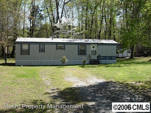 1st image of 155 Goodwin Cir