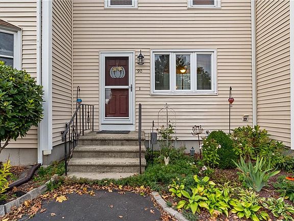 2nd image of 90 East Ave #8