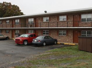 934 Carding Machine Rd APT B4, Loudon, TN 37774