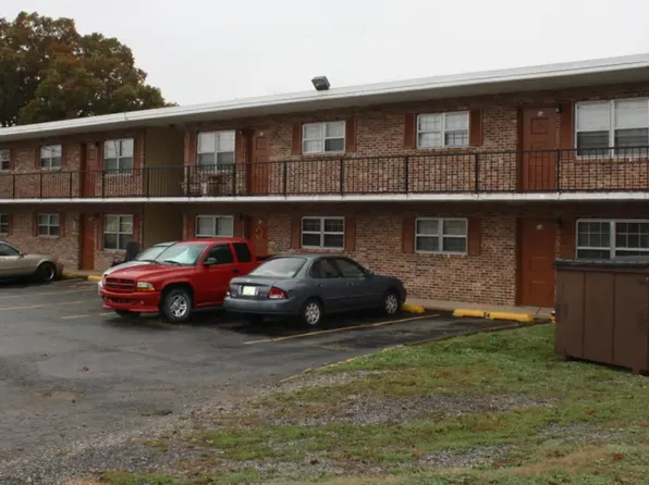 934 Carding Machine Rd #A2, Loudon, TN 37774