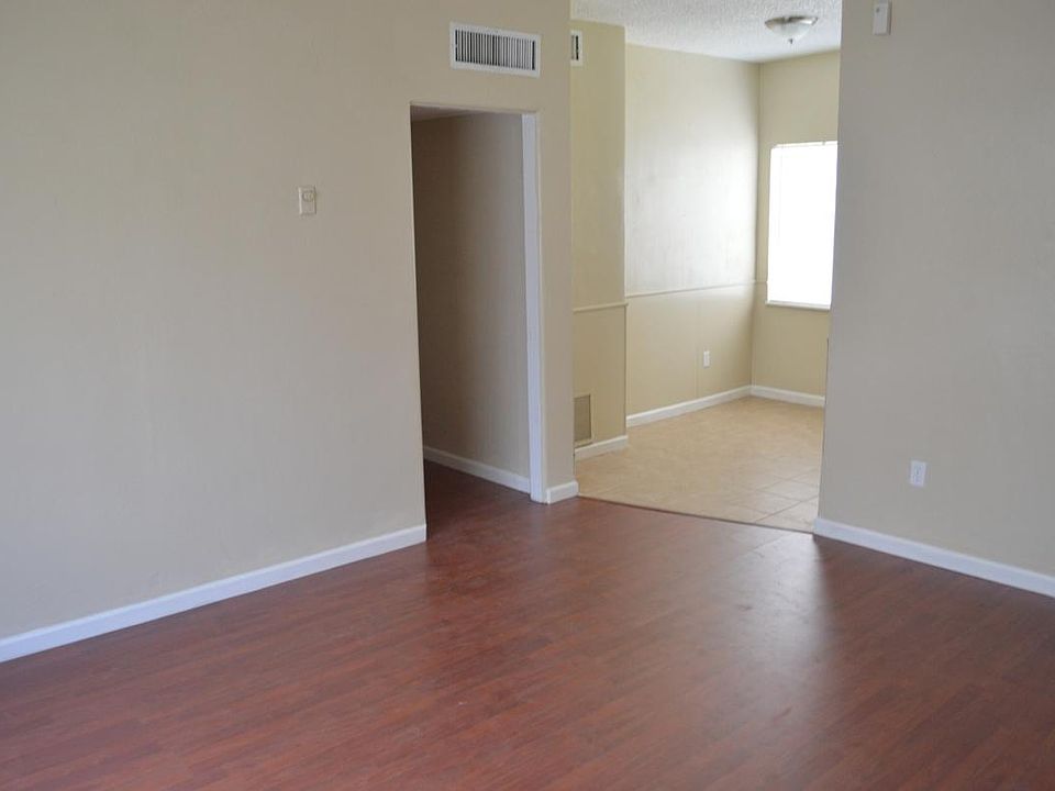2nd image of 7420 Langford Way