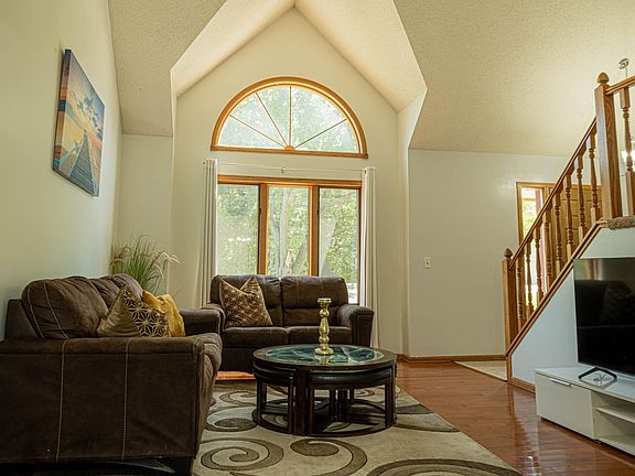 5th image of 5440 Riverwood Ln