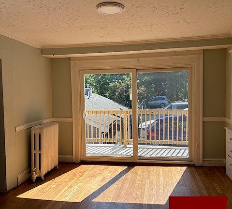 2nd image of 15 Radnor Rd #2