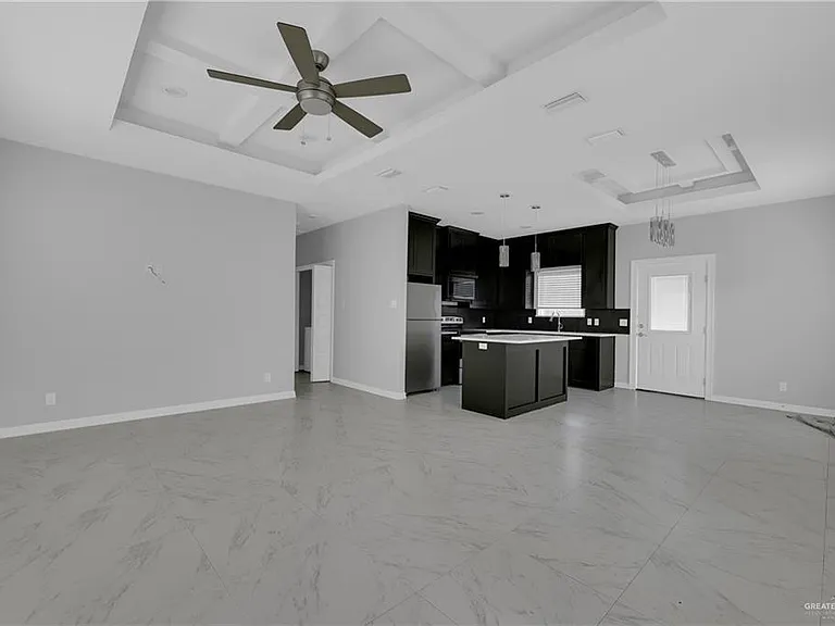1012 E La Cantera Ave #4 — Photo 6
